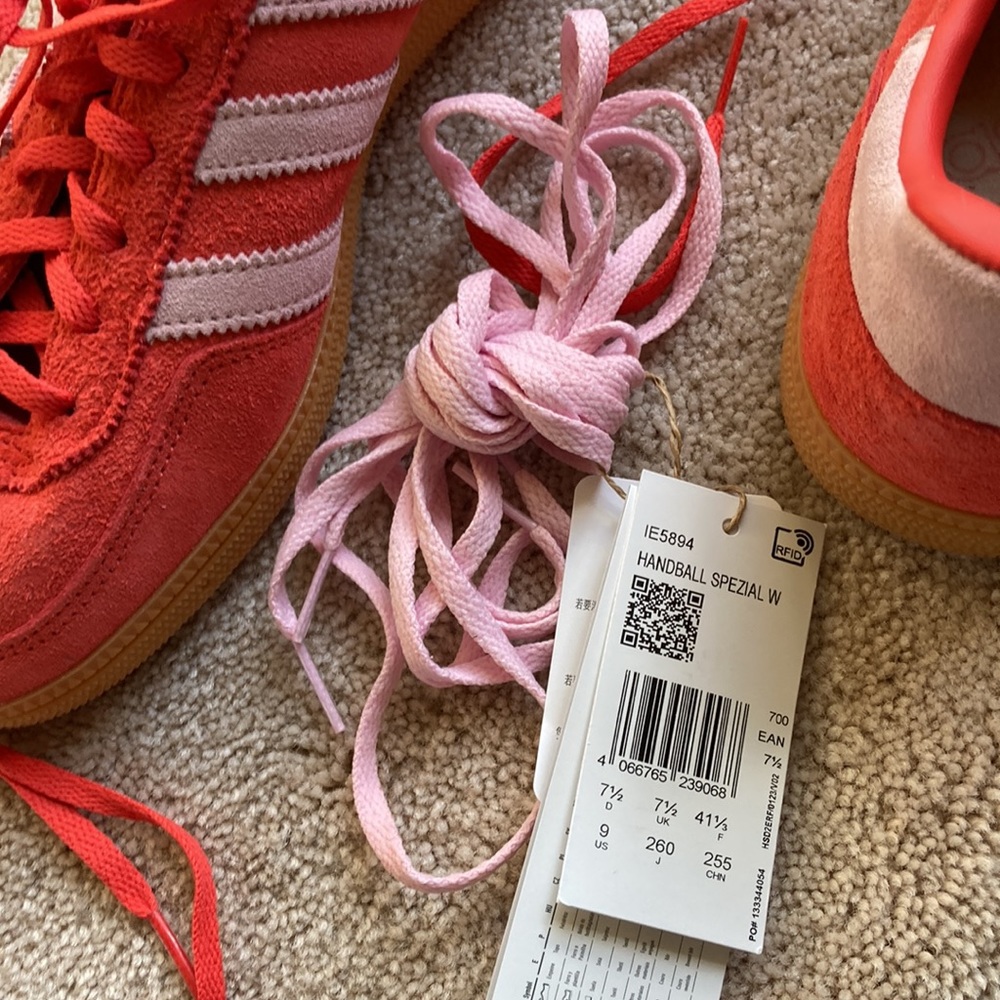 Adidas Handball Spezial Bright Red / Clear Pink / Gum - Picture 4 of 5